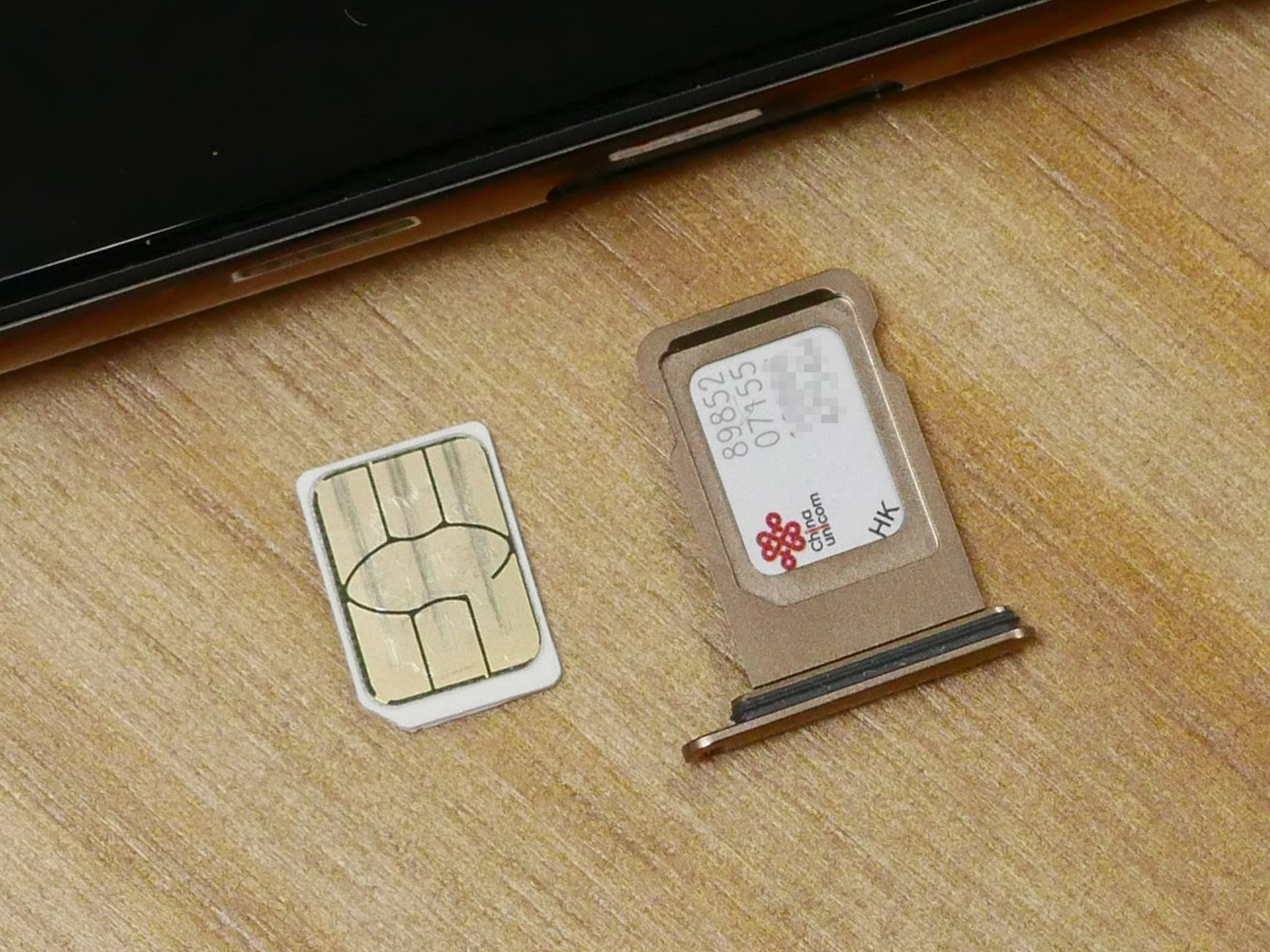 SIMカードが2枚入るiPhone XS Max香港版でDSDSを試す - Engadget 日本版