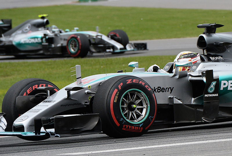 Lewis Hamilton on his way to winning the 2015 Canadian F1 grand prix.