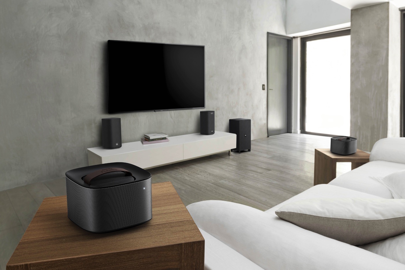 Philips Living Room Audio Gear Includes Detachable Speakers