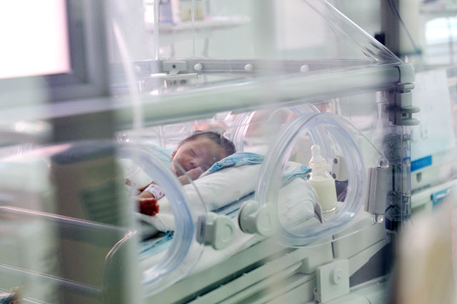 Newborn Baby Survives Being Buried Alive | HuffPost UK