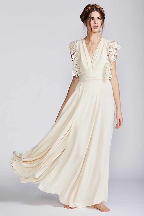 Off The Rack Wedding Dresses To Buy For A Quickie Ceremony HuffPost Canada