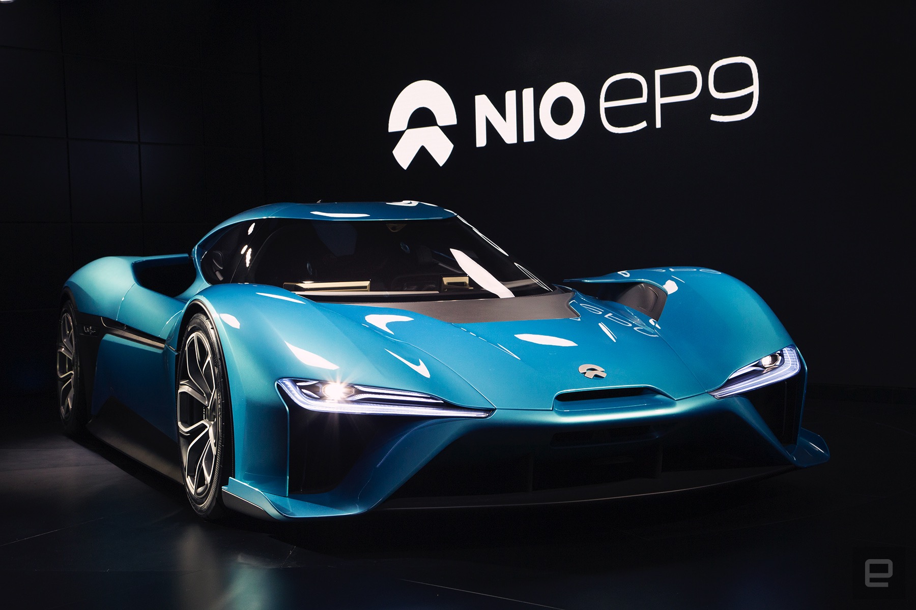 蔚來的 NIO EP9 是目前「全球最快」的純電動超跑
