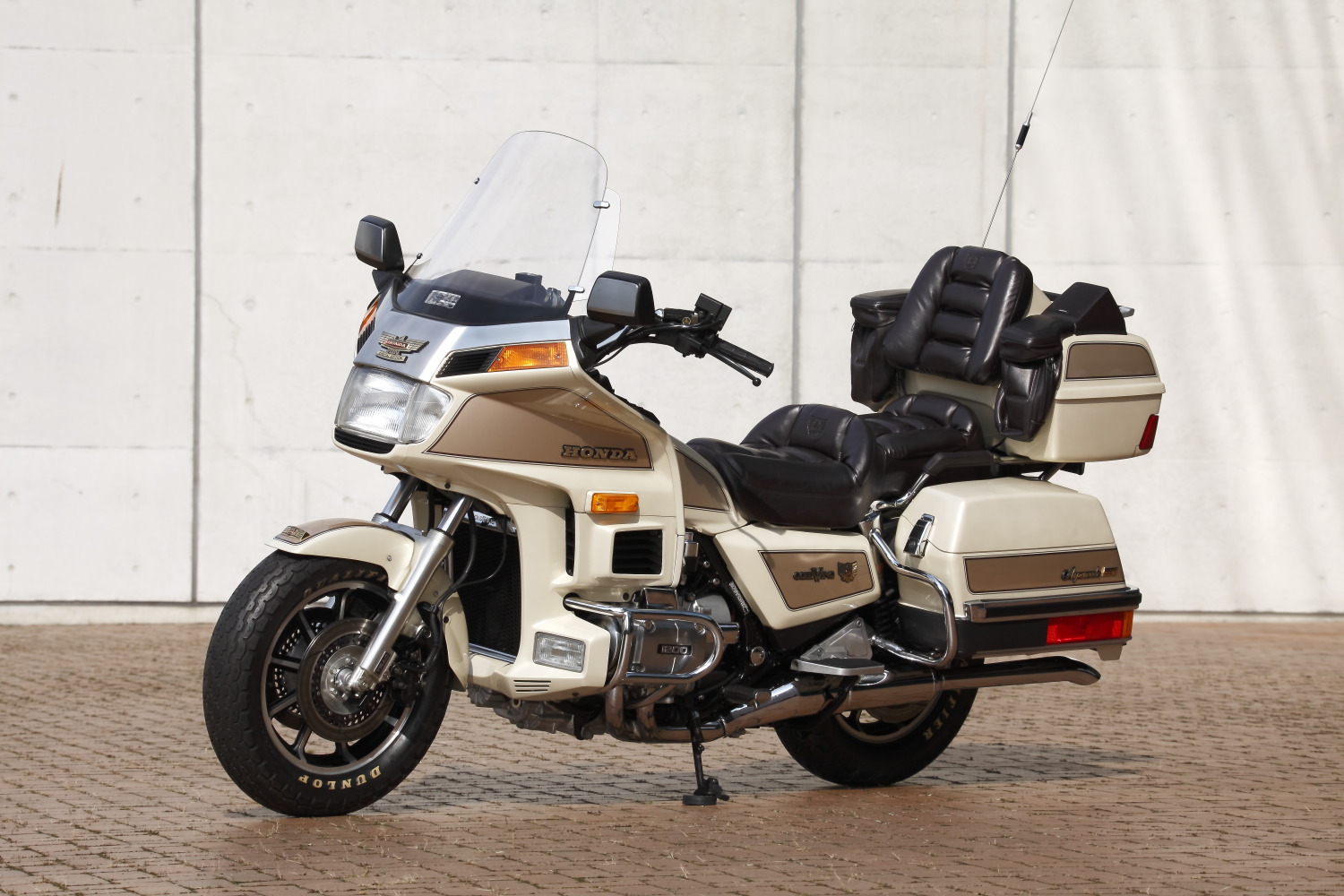 Honda gl1200 gold wing