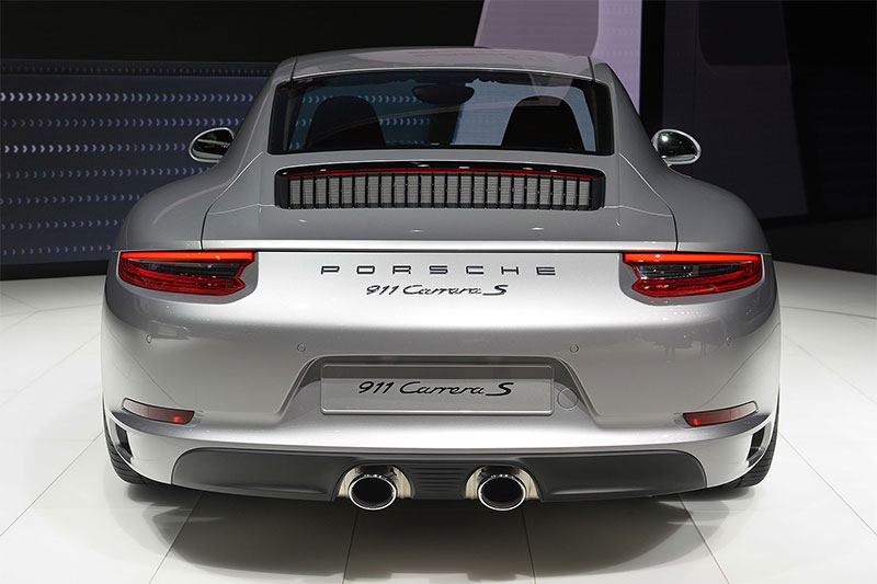 The rear of the 2016 Porsche 911.