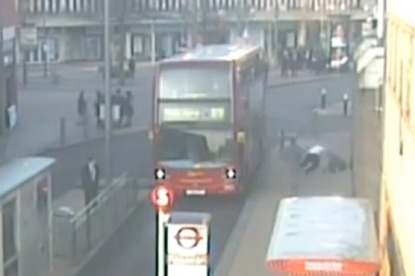 Bus driver's fight with passenger 'over fare' caught on CCTV - AOL