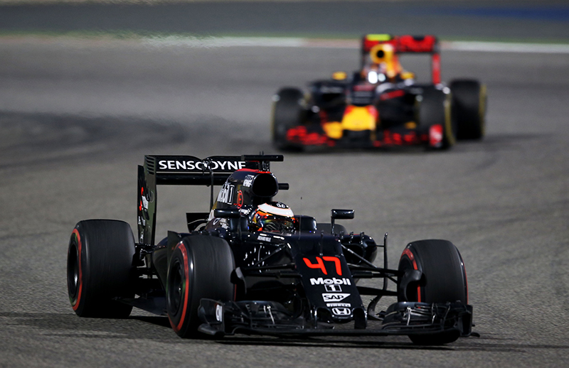 F1 Rookie Stoffel Vandoorne heads toward a points finish in his first F1 race at the 2016 Bahrain Grand Prix.