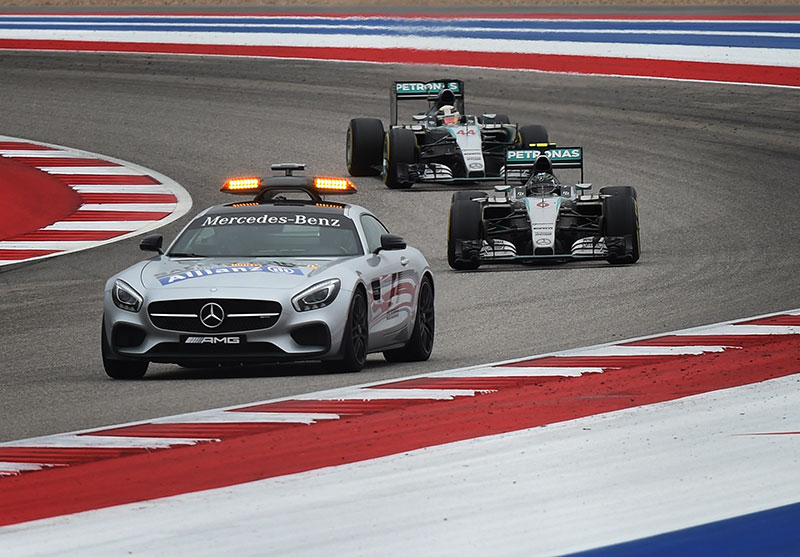The Safety Car leads the field at the US Grand Prix.