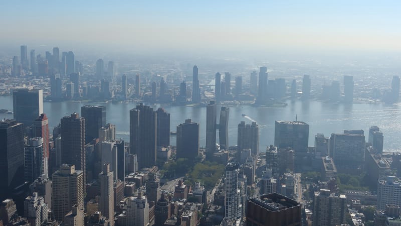 haze_shrouds_the_skyline_in_new_york_city-1.jpeg