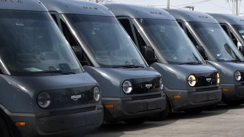 image of "UPS and FedEx find it harder to replace gas guzzlers than expected"