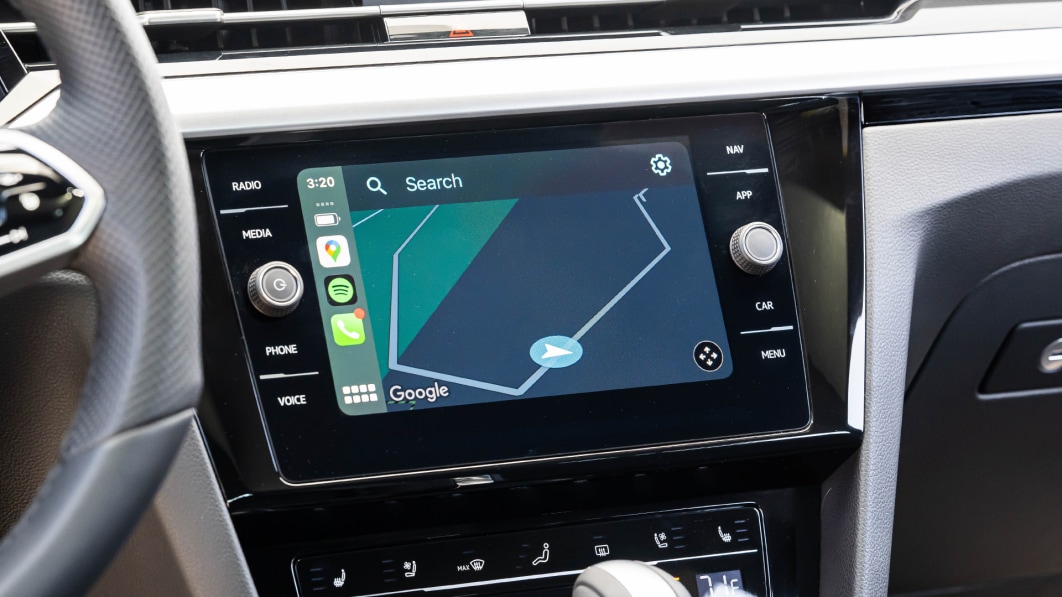 2022 Volkswagen Arteon touchscreen with Android Auto