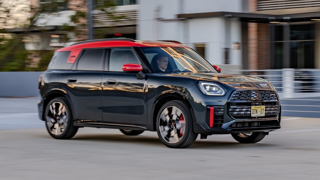 Mini John Cooper Works Countryman revealed with more power
