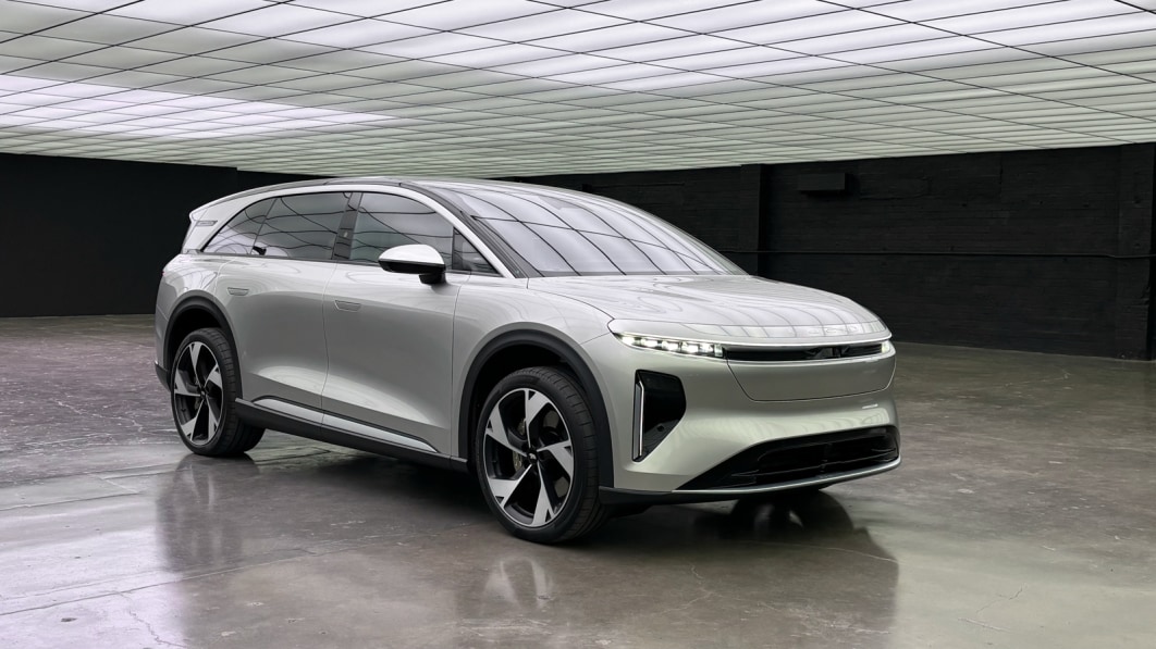 Lucid stock down on Q1 loss, confirms Gravity SUV on track for 'late 2024' launch