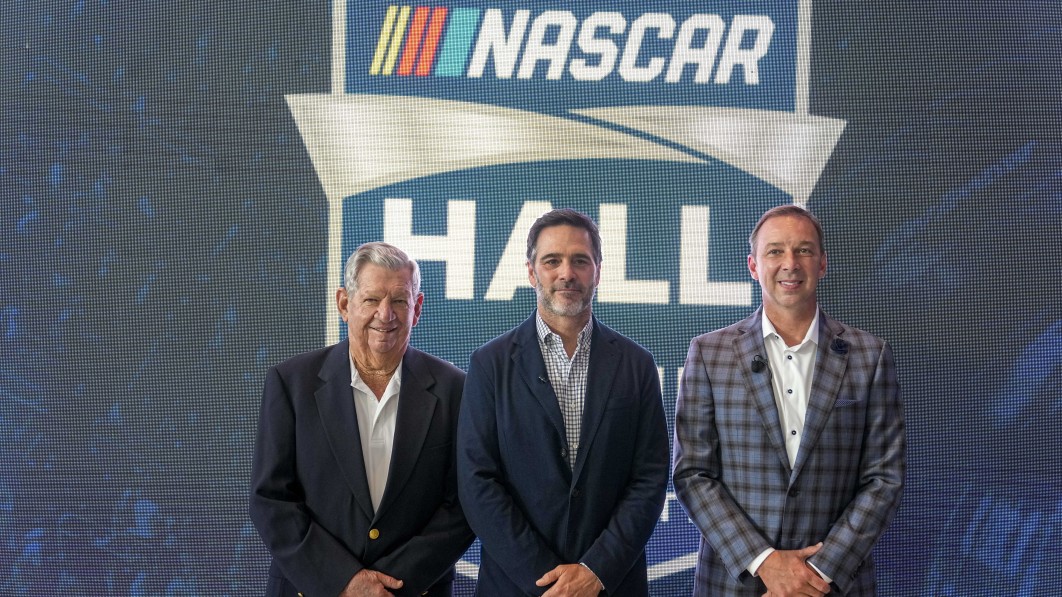 Oportunamente, Johnson y Knaus ingresan juntos al Salón de la Fama de NASCAR