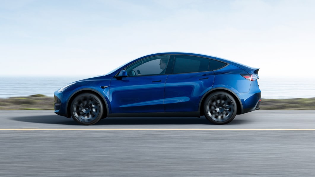 Tesla ofrece a los coches compatibles un mes de tecnología gratuita de “conducción totalmente autónoma”
