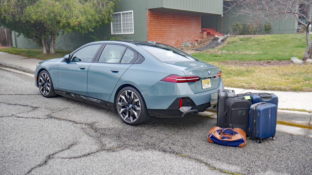 photo of BMW i5 Luggage Test: How much fits in the trunk? image