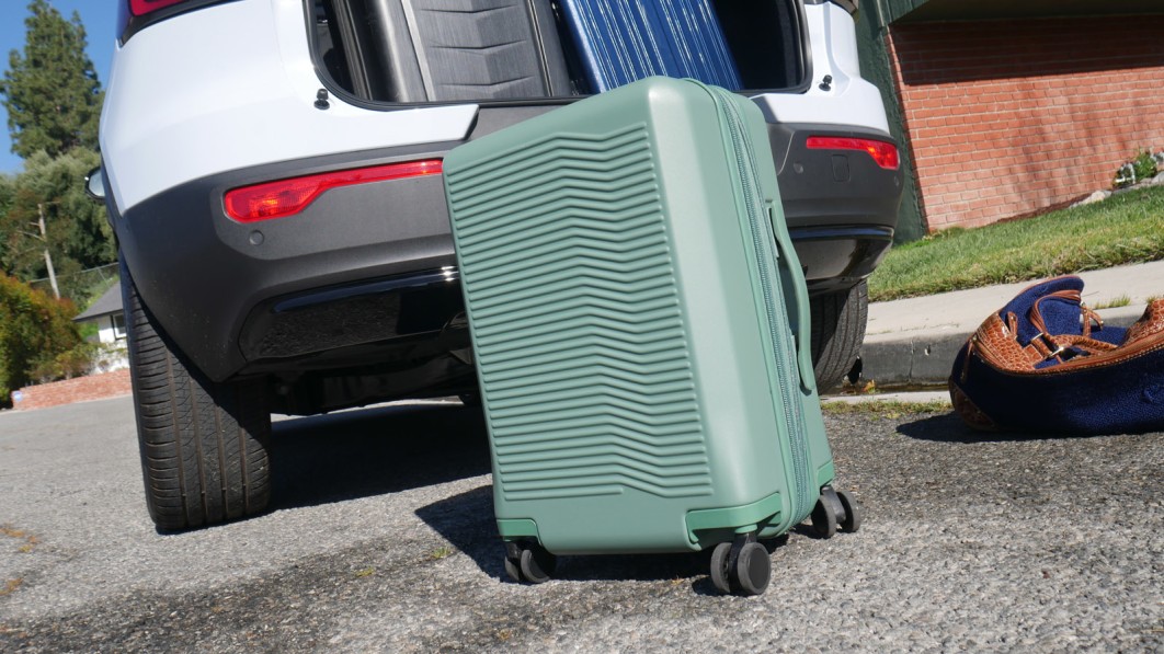 Luggage-Test-Green-Bag.jpg