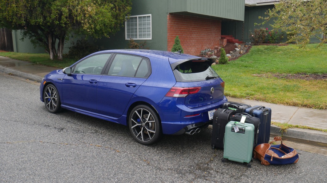 VW-Golf-R-GTI-luggage-test.jpg