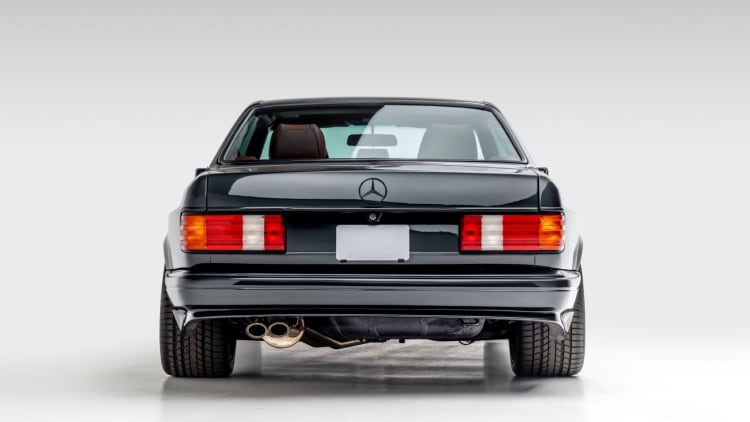 19 Mercedes Benz 560 Sec Amg Widebody Custom Auction Find Autoblog