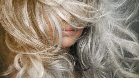 How to transition to natural gray hair
