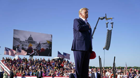 Trump's defiant rally in Waco, Texas