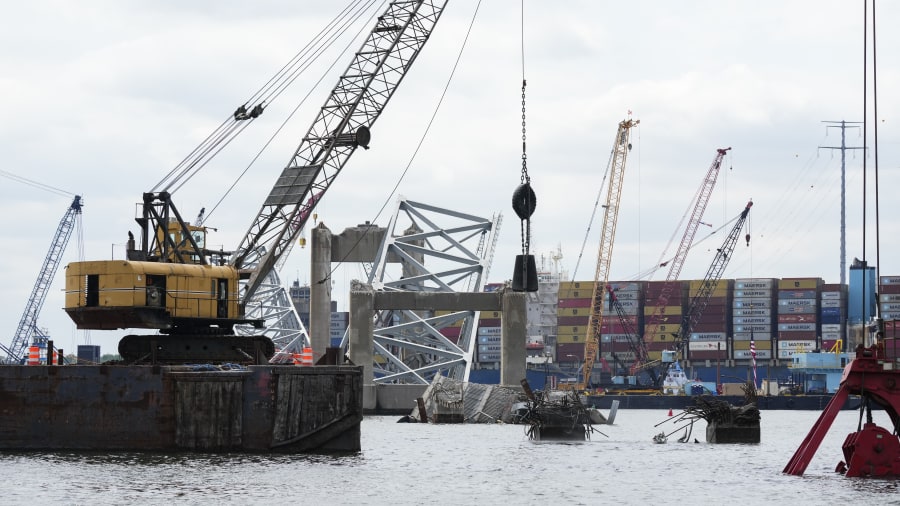 Businesses hindered by bridge collapse should receive damages, court filing argues