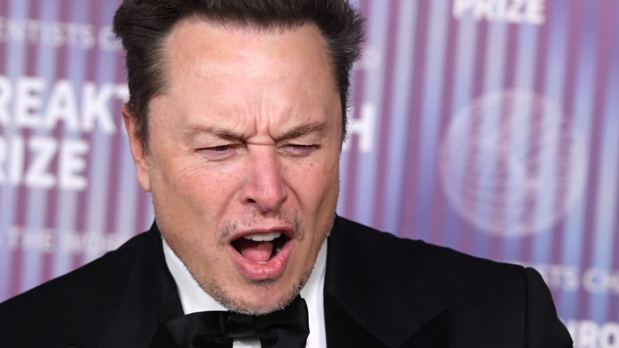 Tesla is pulling out all the stops to get Elon Musk his $47 billion pay package