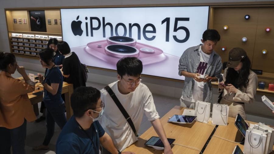Apple set to report earnings amid headwinds in China and a sluggish stock price