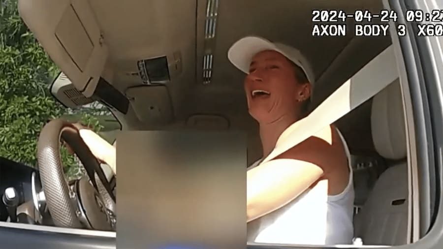 Gisele Bündchen breaks down in tears during Florida traffic stop while fleeing paparazzi