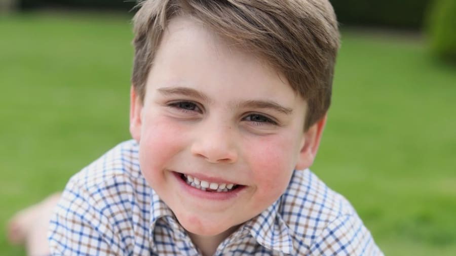 Prince Louis stars in 6th birthday portrait taken by Kate Middleton amid her cancer treatment
