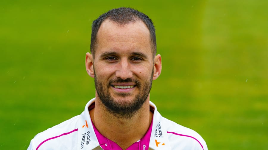 Lewis Gregory stars as Somerset overcome Essex inside two days