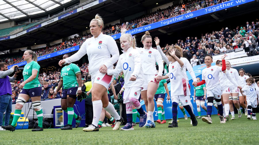 Marlie Packer hopes England’s expansive style earns French support in Bordeaux