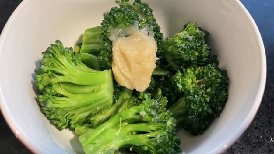 This 2-ingredient sauce elevates plain veggies to culinary masterpieces
