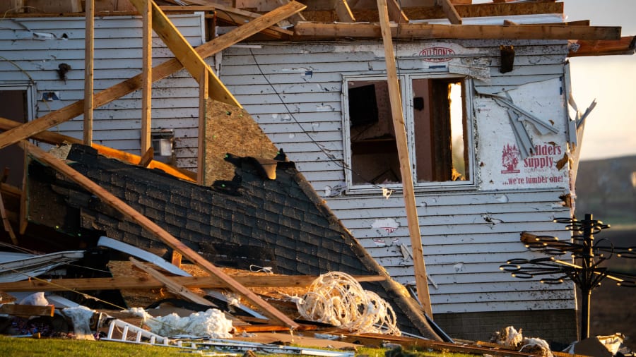 Photos, videos show destruction left behind by Midwest tornadoes in Nebraska, Iowa