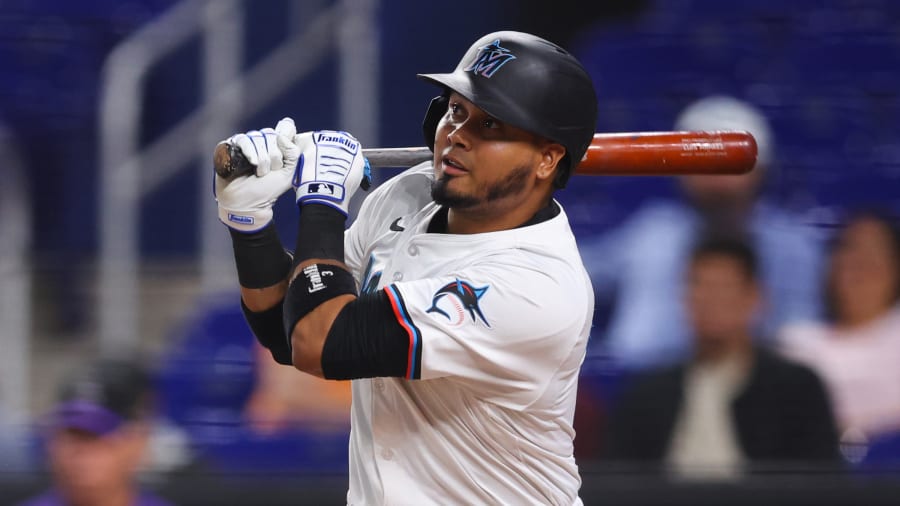Padres reportedly closing in on trade to acquire 2-time batting champ Luis Arráez from Marlins