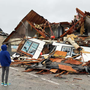 2 dead in Oklahoma as tornadoes, storms blast Midwest; more severe weather looms today