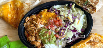 I tried Taco Bell's Cantina Chicken menu and loved all 5 new menu items