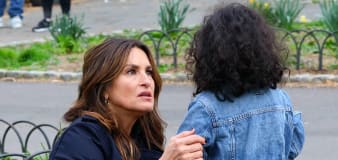 Mariska Hargitay, in 'SVU' gear, mistaken for real-life police officer by young girl looking for her mom