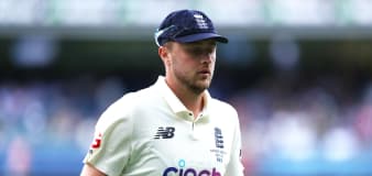 Ollie Robinson’s England hopes scuppered by back problem