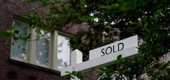 Higher mortgage rates weigh on US new home sales in October