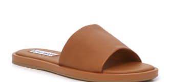 Hours Left! Get 25% Off Already-Discounted Sandal Styles at DSW