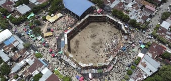 Stand collapses at bullfight in Columbia, killing 4
