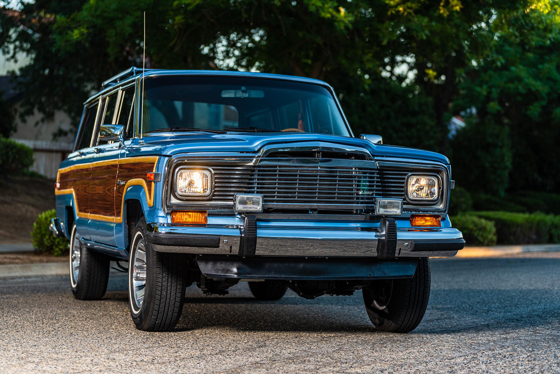 2024-jeep-wagoneer-s-is-a-sic-600hp-electric-suv-with-range-rover-vibes