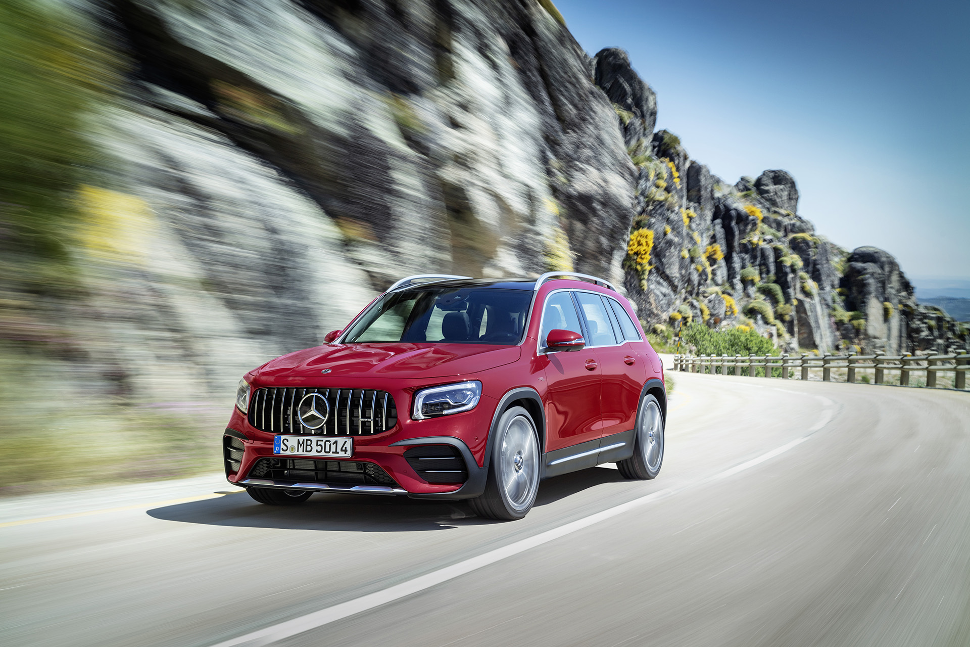 2020 Mercedes-AMG GLB 35 performance compact crossover is ...