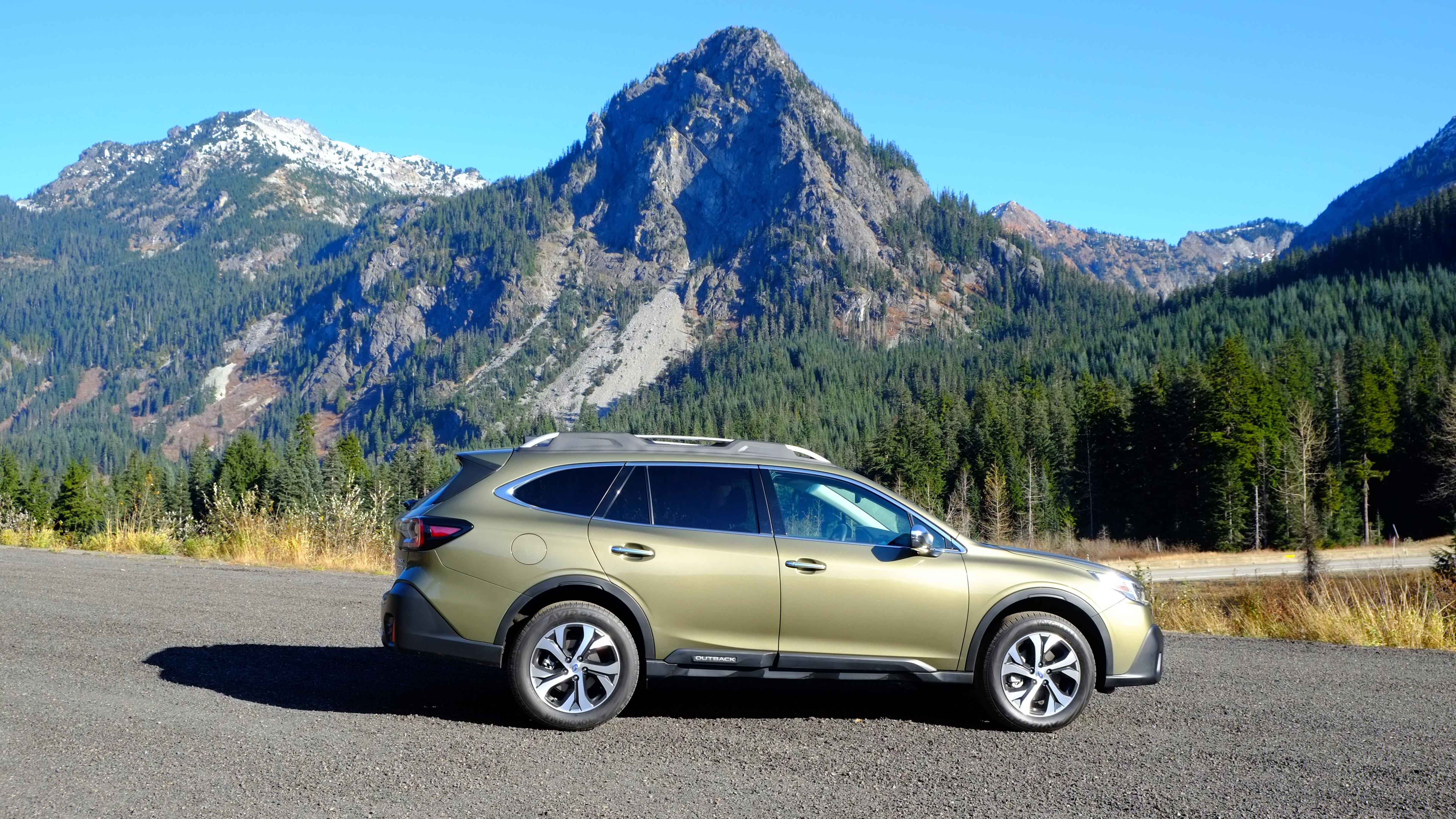 2020 subaru outback quick spin with the base 2 5 liter engine autoblog 2020 subaru outback quick spin with the