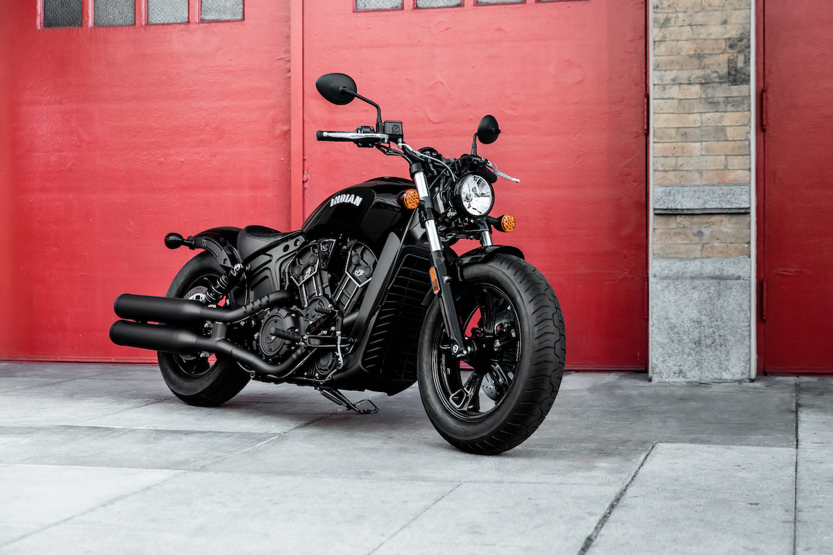 indian-motorcycle-debuts-new-blacked-out-scout-bobber-sixty-autoblog