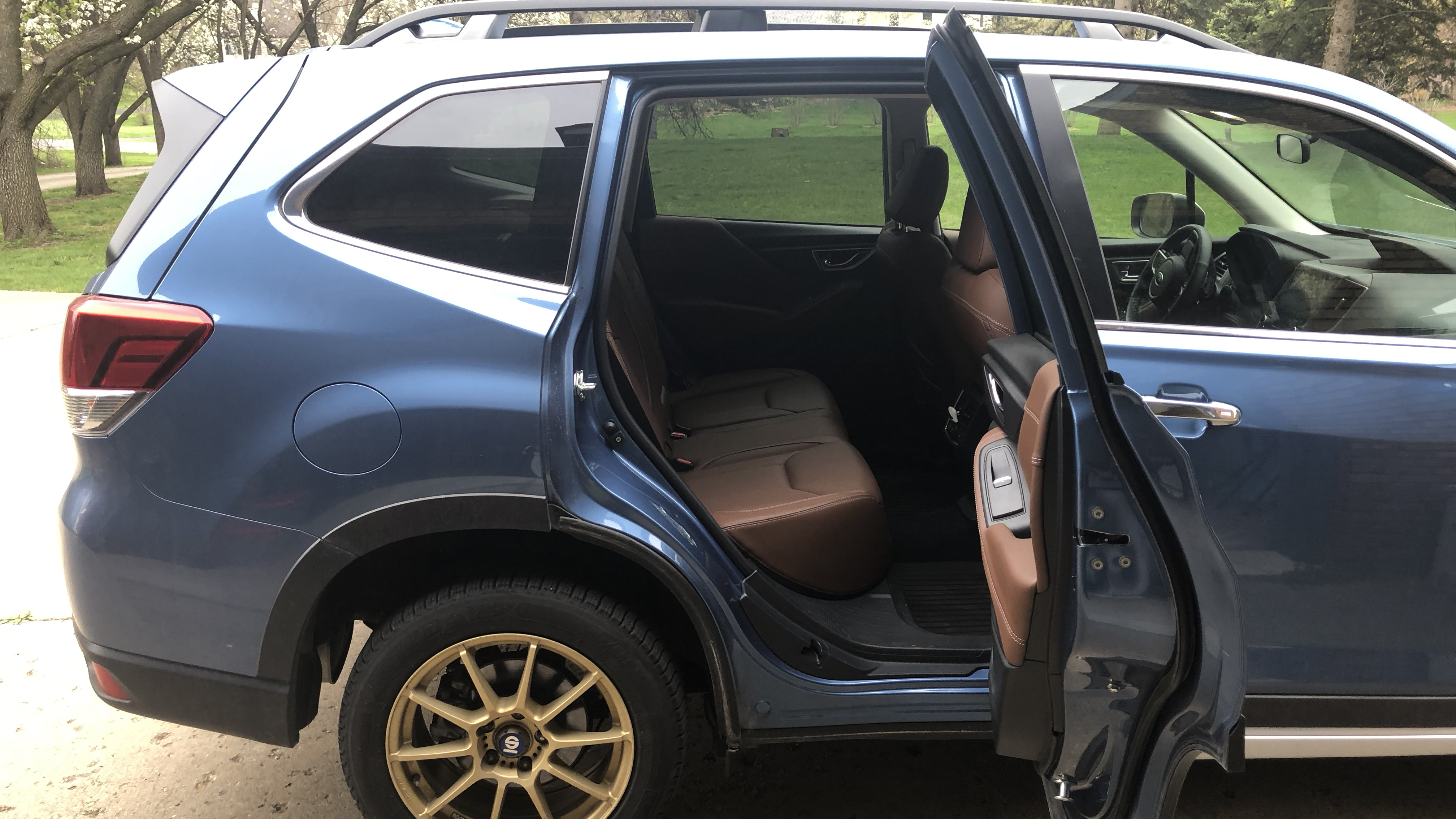 2019 Subaru Forester vs. 2020 Honda CR-V Car Seat Test | Autoblog