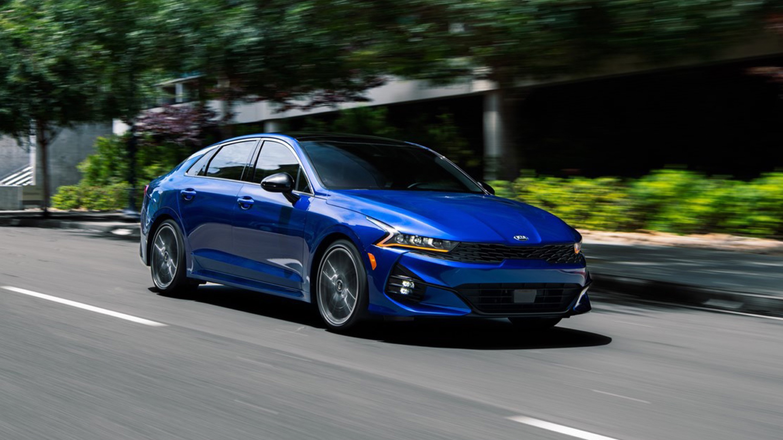 2021-kia-k5-promises-practicality-and-stinger-inspired-performance