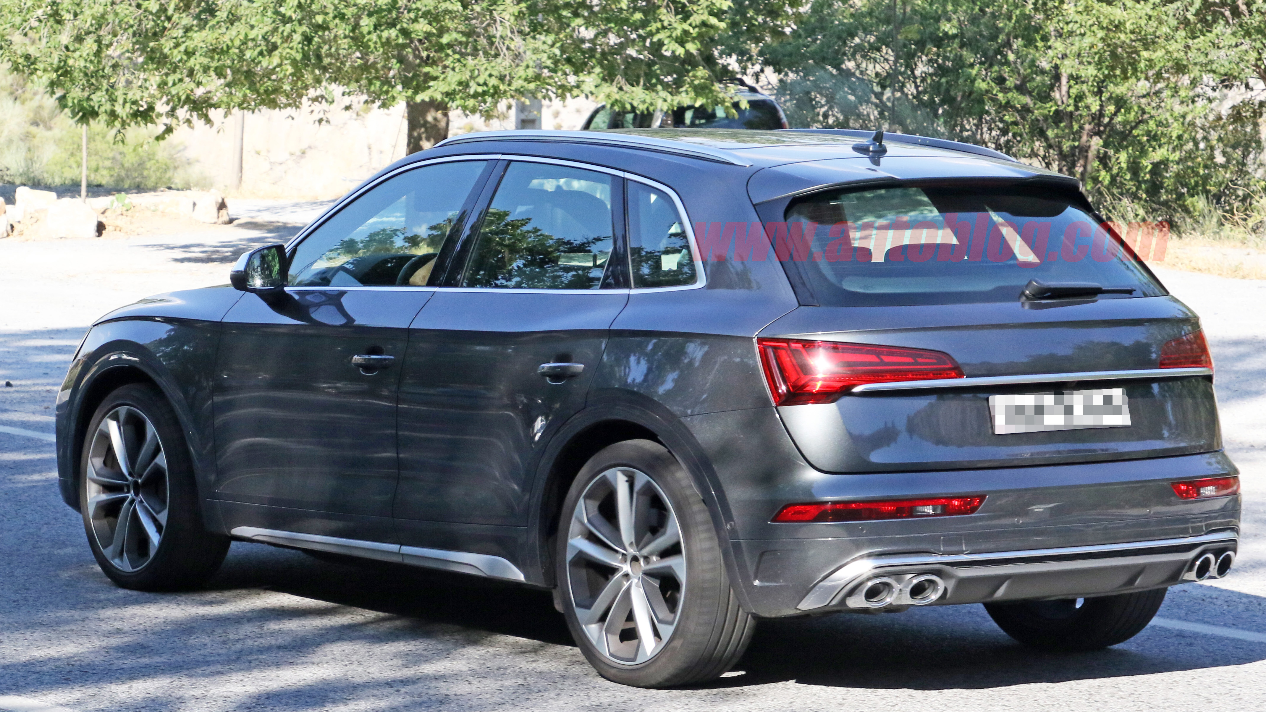 2021 audi sq5 makes unofficial debut in spy photos  autoblog