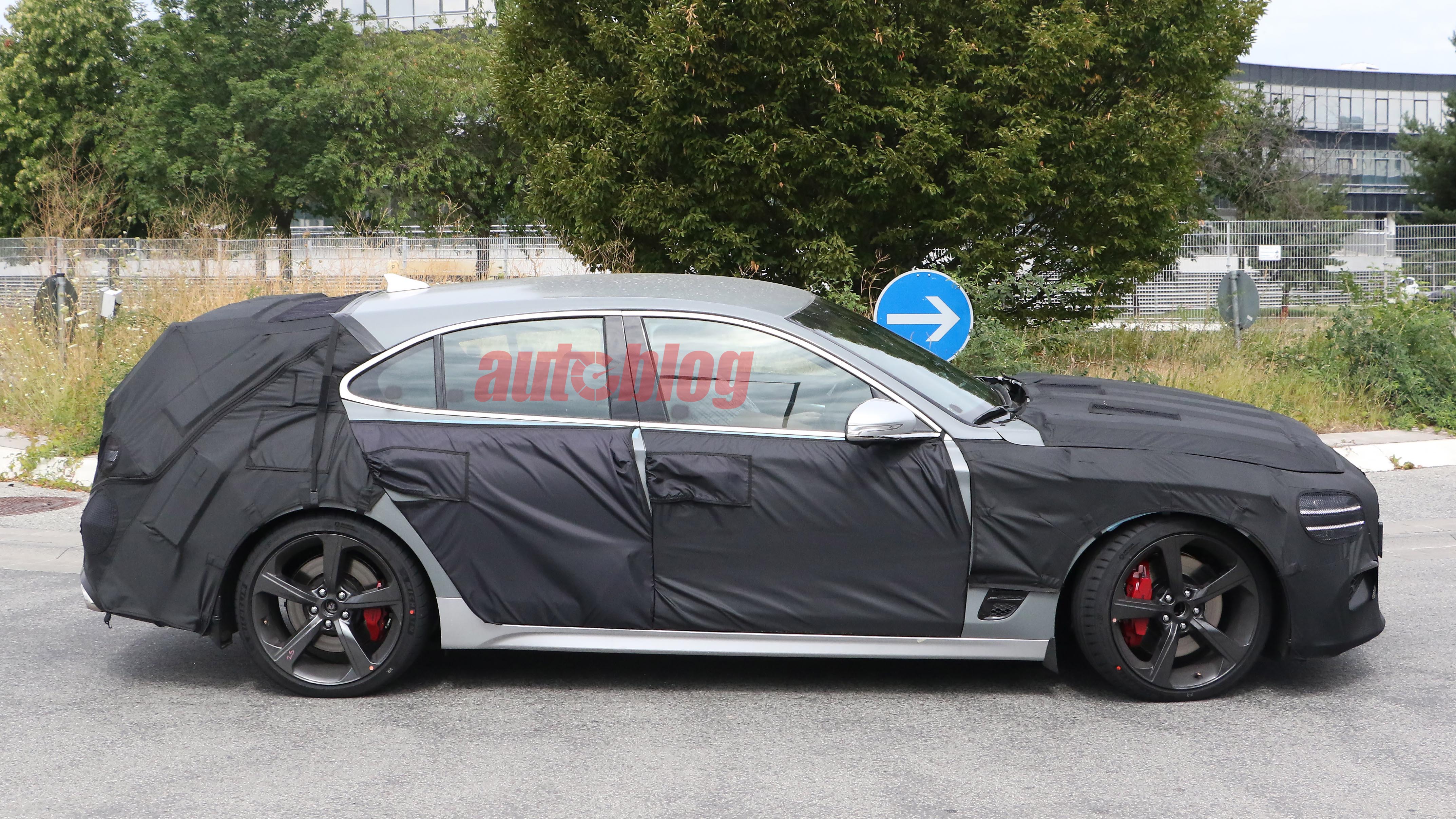 Genesis G70 Wagon Spied For The First Time Autoblog
