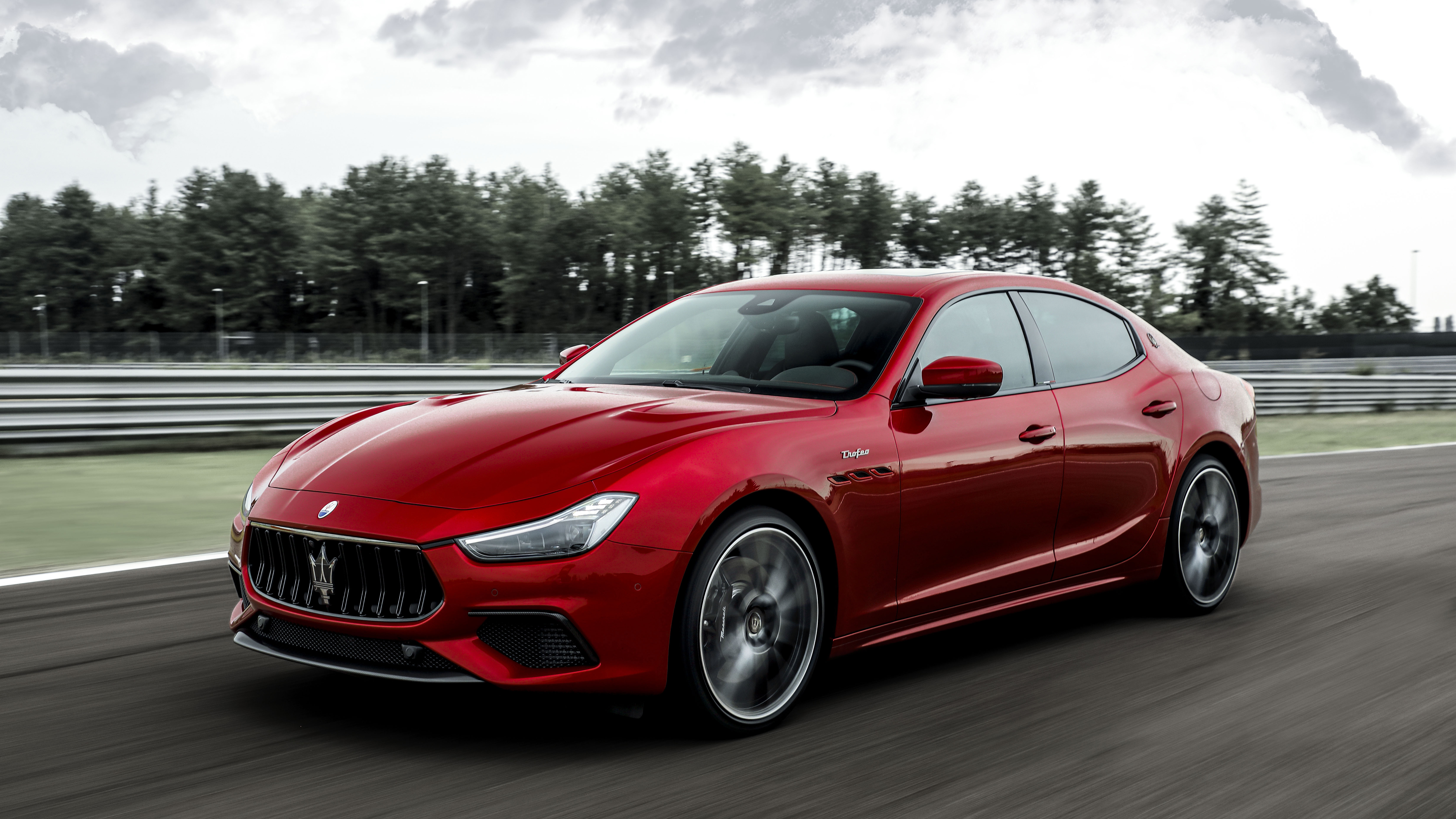 Maserati Ghibli Trofeo And Quattroporte Trofeo Revealed With 580 Hp